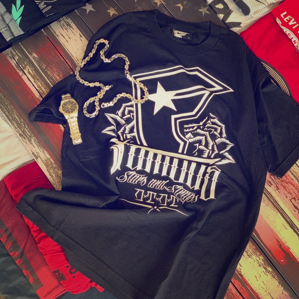 Family black T Necklace and watch not included)